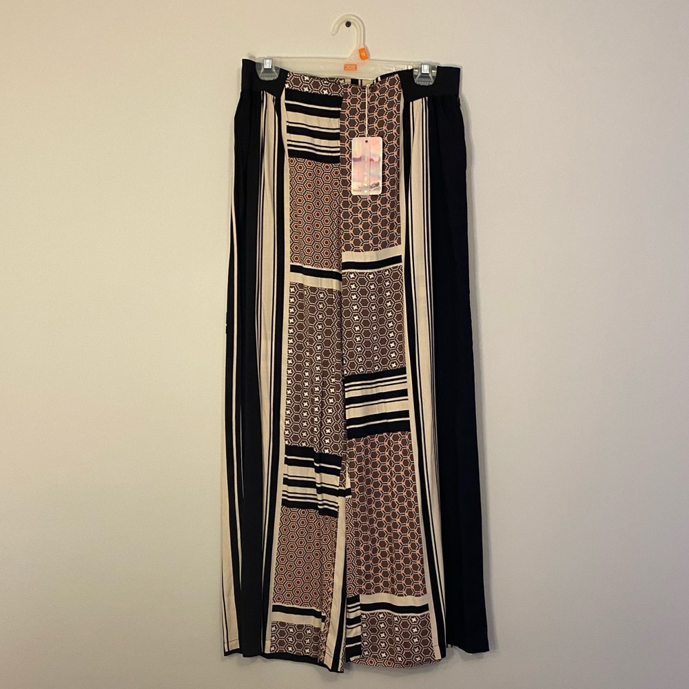 boho office attire
🖤